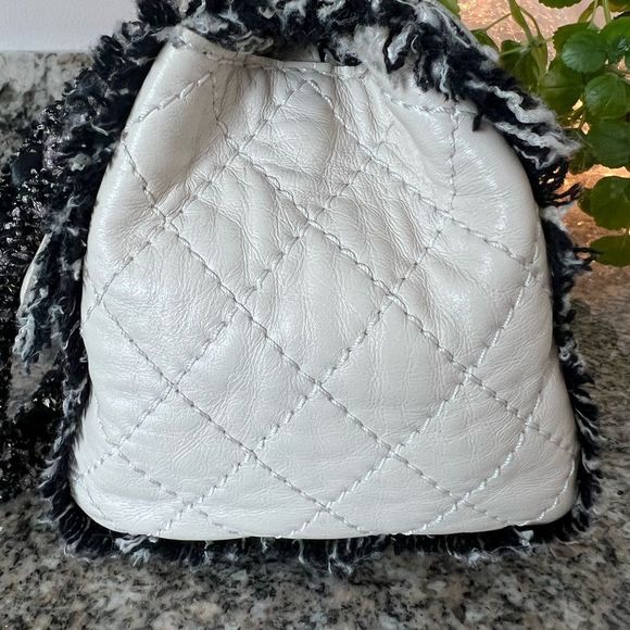 Chanel Lambskin Tweed Flap Bag - Picture 6 of 14